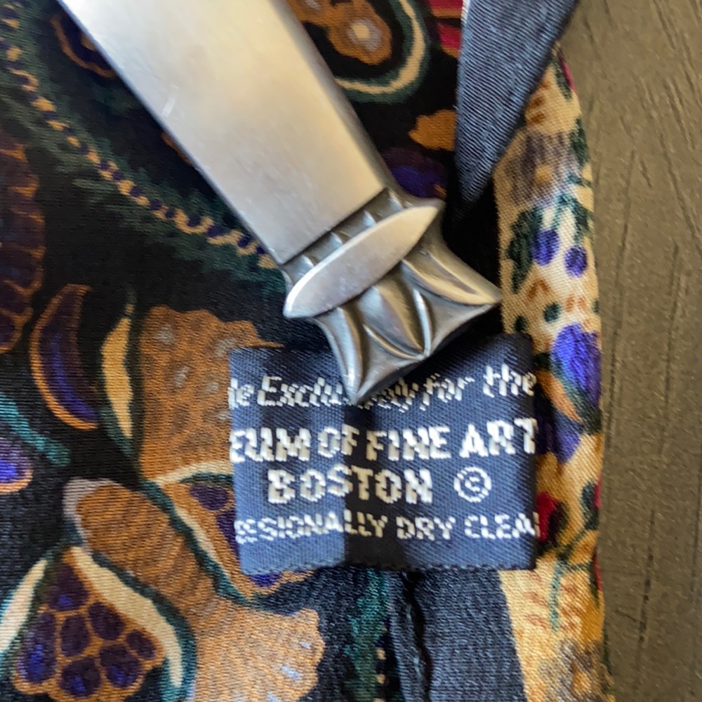 Museum of fine arts Boston hundred percent silk made in Korea gently used